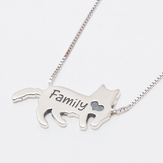 Relaxing cat lover silver necklace